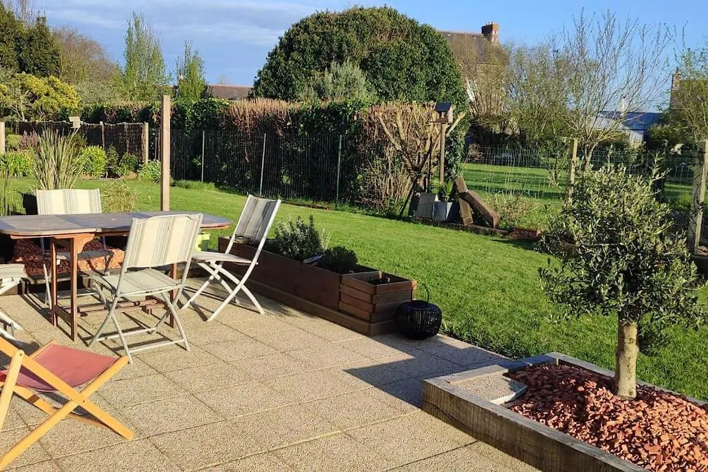 Maison Recente Avec Jardin. Plourhan Semesterbostad